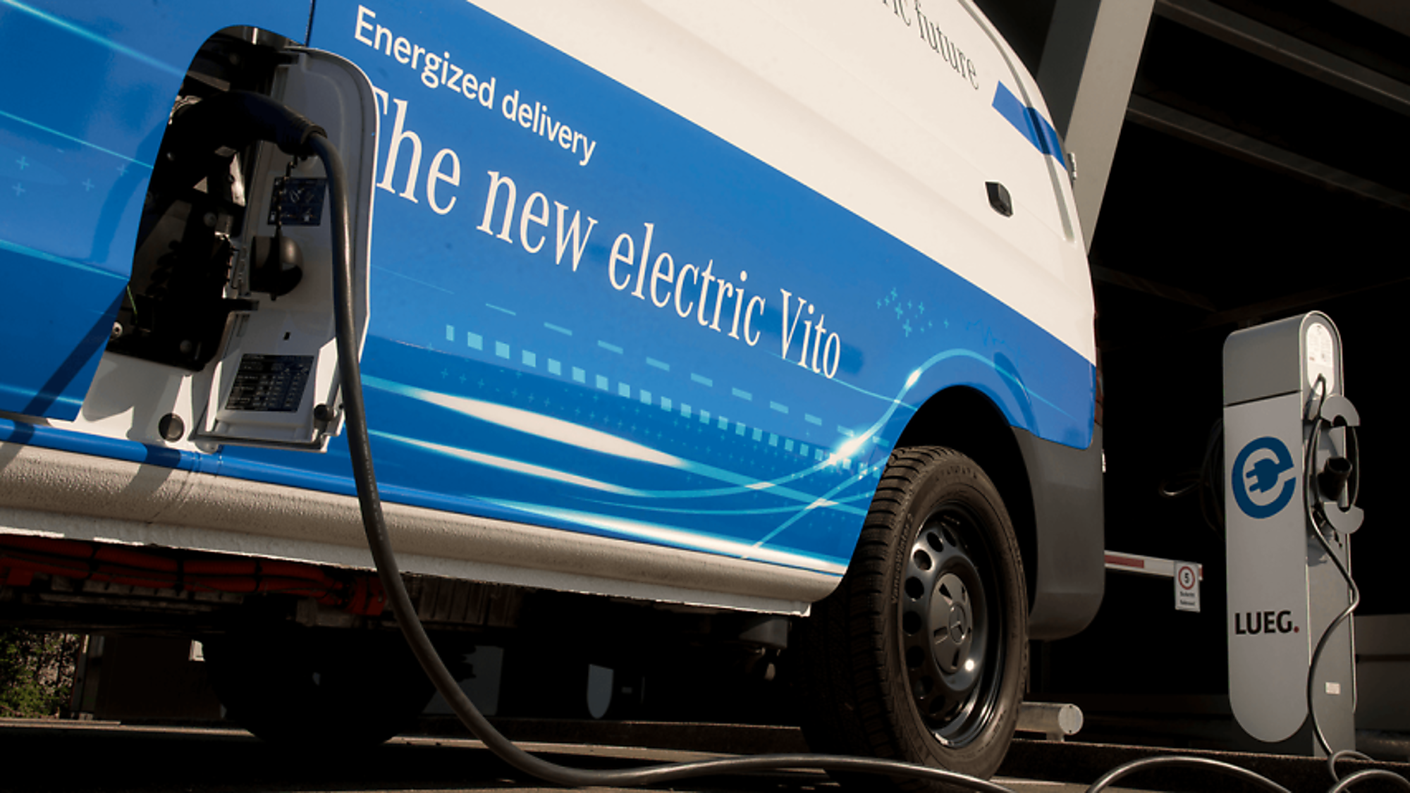 Mercedes-Benz Charging